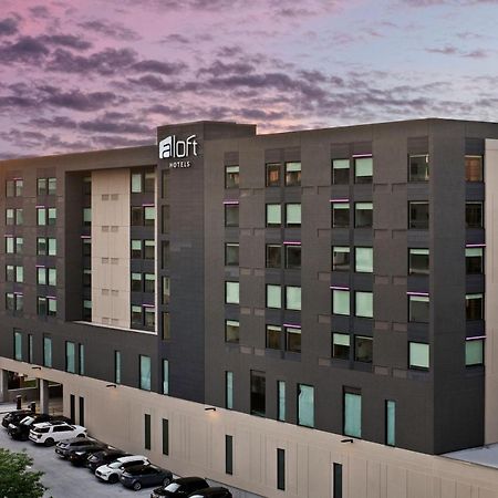 Aloft Kansas City Country Club Plaza Exterior foto