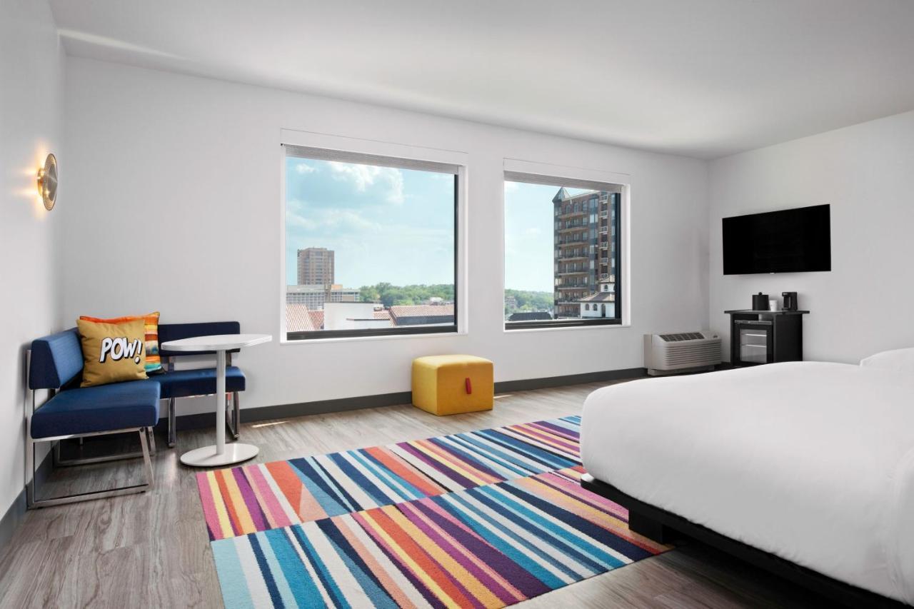 Aloft Kansas City Country Club Plaza Exterior foto